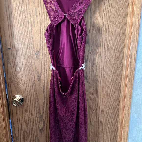 PROM DRESS - Picture 3 of 10